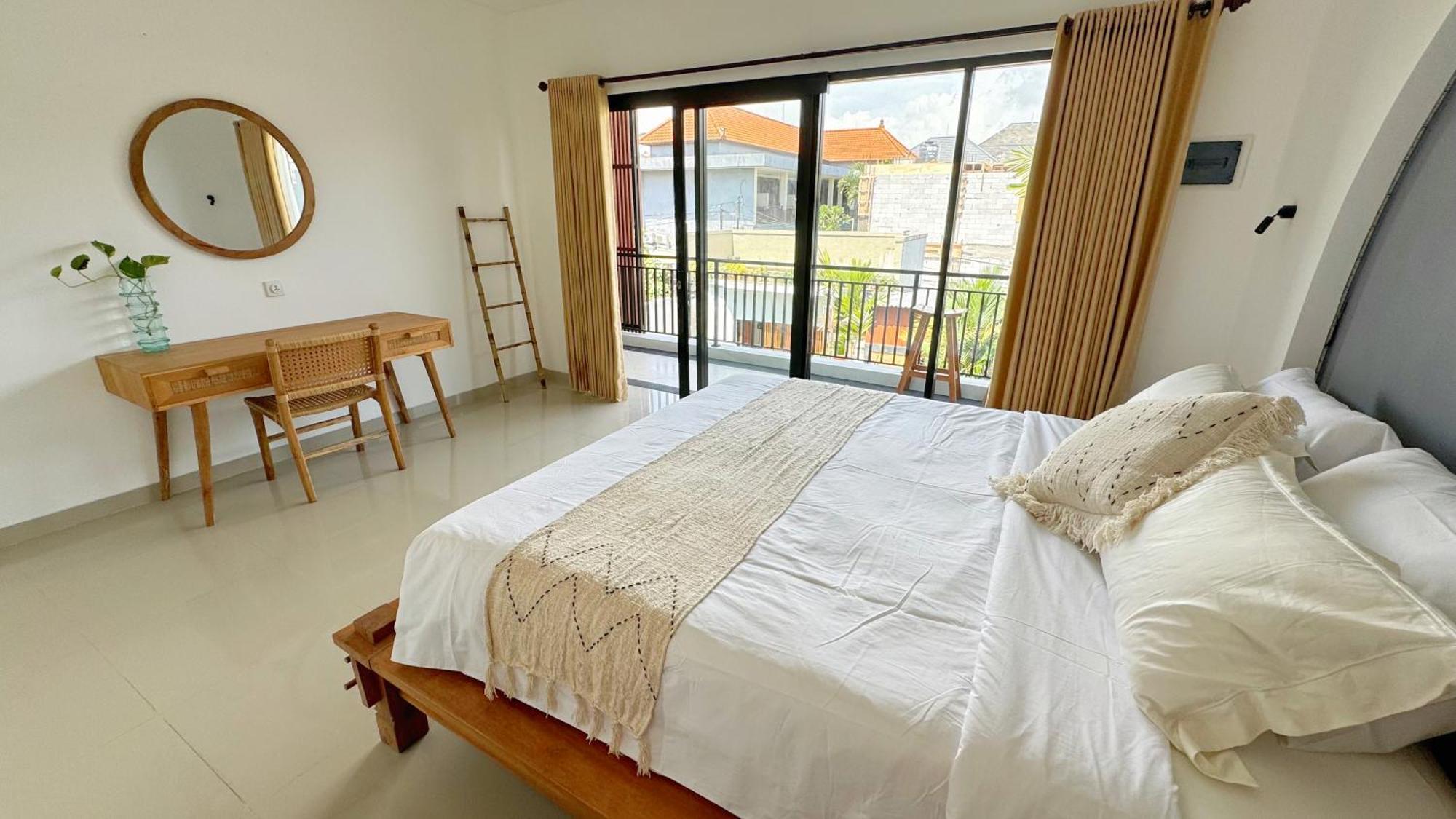 Villa Niu Center Canggu - Fattylion Kültér fotó