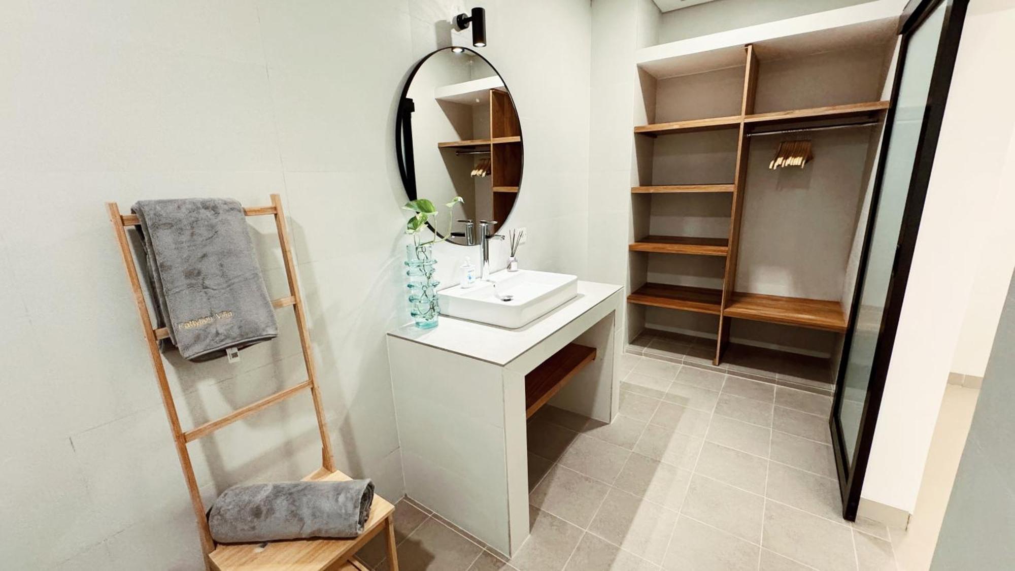Villa Niu Center Canggu - Fattylion Kültér fotó